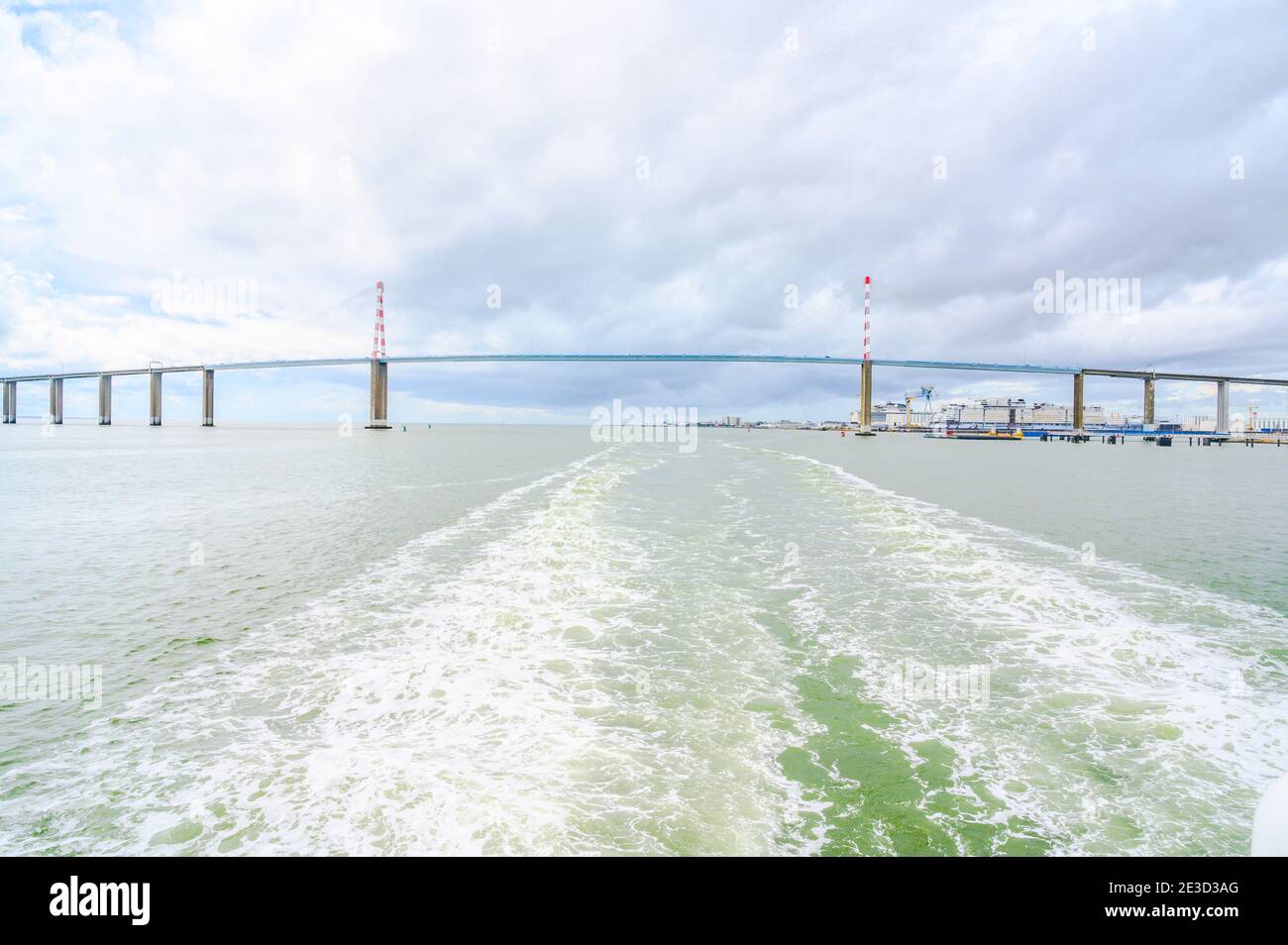 Saint Nazaire Bridge, le Pont Saint-Nazaire, attraversa l'estuario del fiume Loira Foto Stock