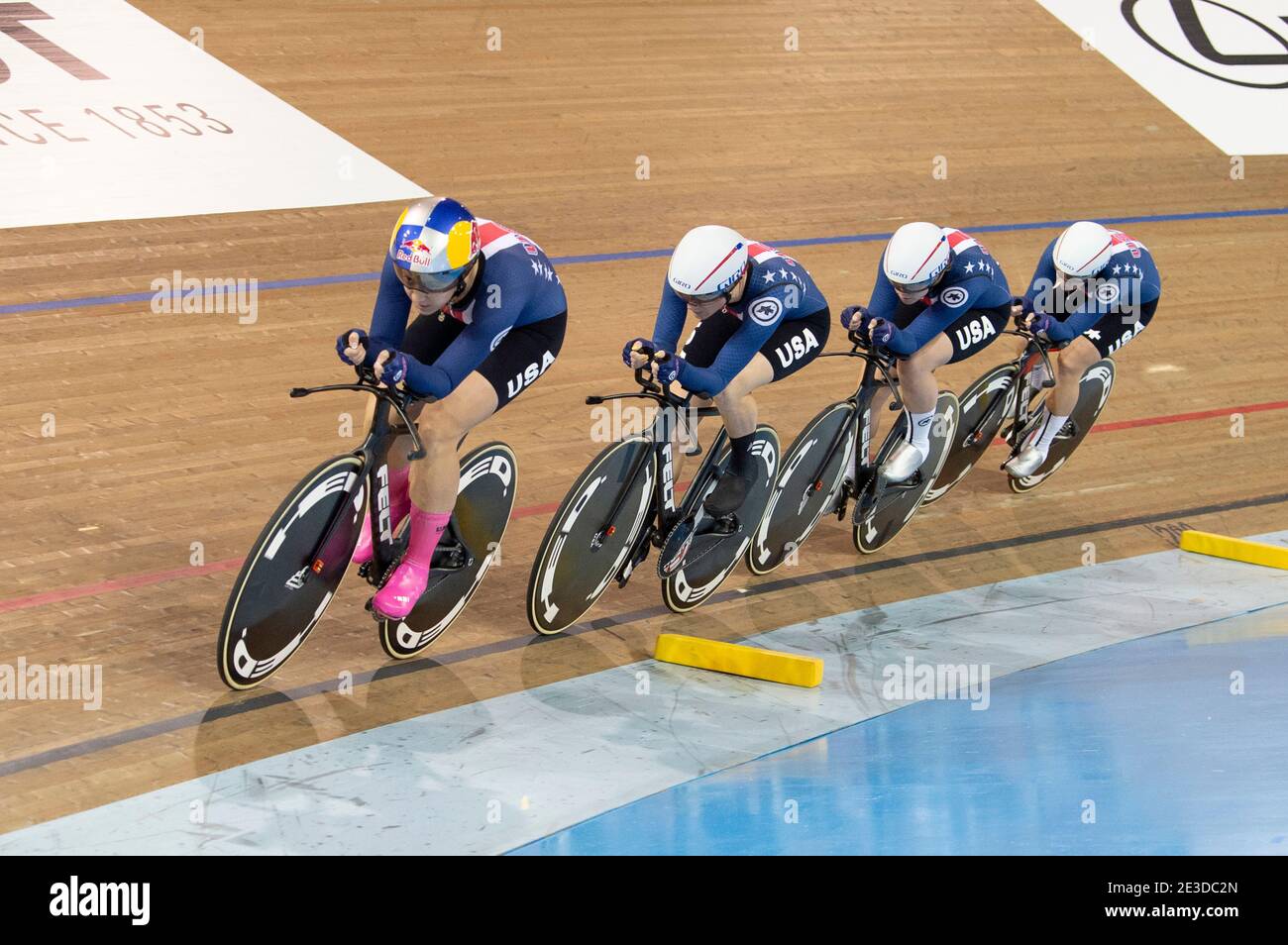 Chloe Dygert guida la squadra femminile degli Stati Uniti alla Coppa del mondo UCI Track a una medaglia d'oro a Milton, Canada, 24 gennaio 2020. Foto Stock