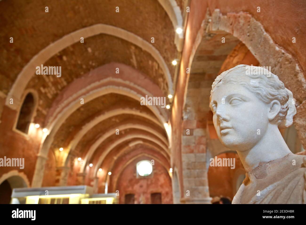 Museo Archeologico di Chania, situato in un antico monastero veneziano, nella città di Chania, isola di Creta, Grecia, Europa Foto Stock