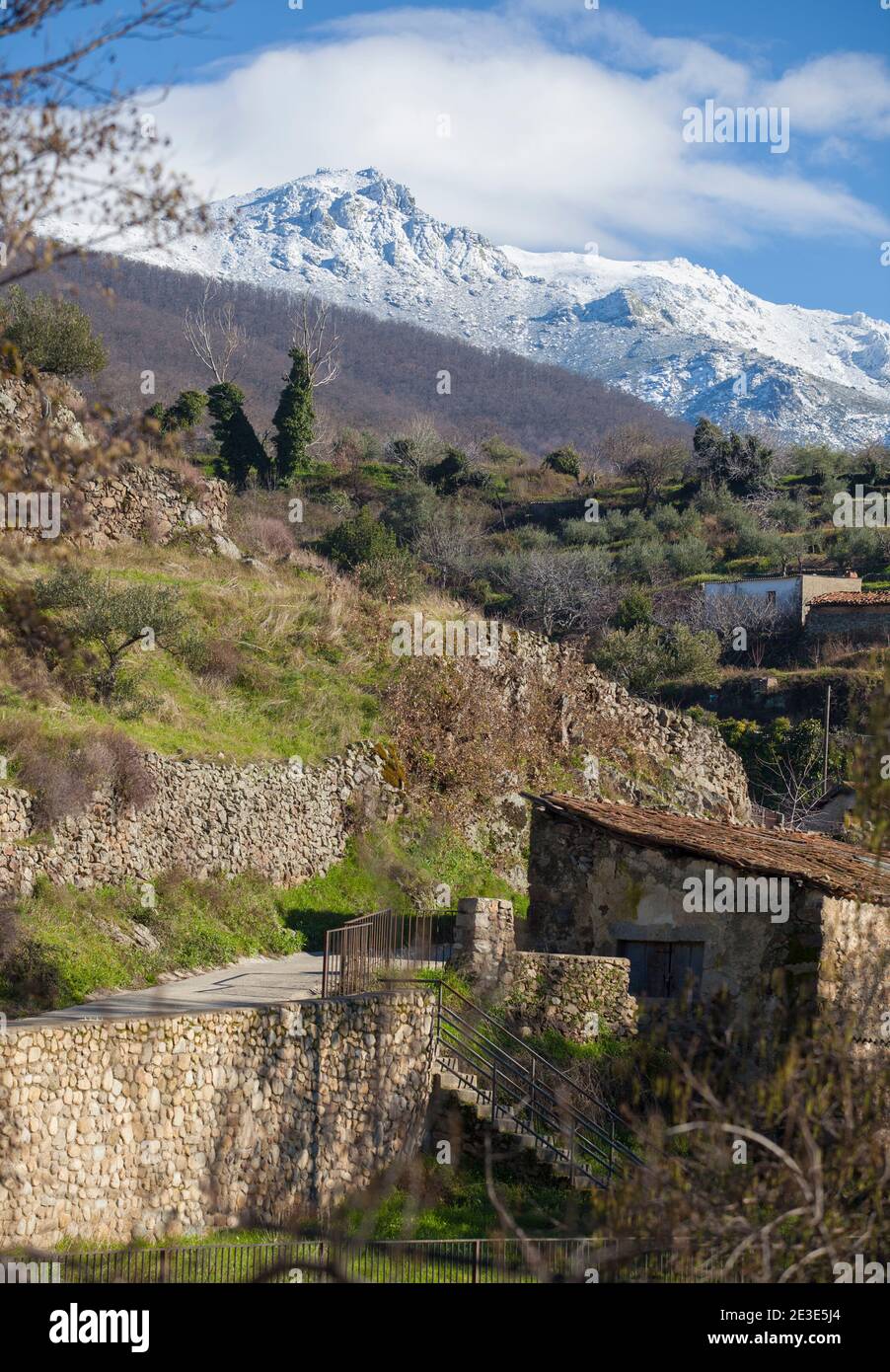 Hervas frazione vista nord, Ambroz villaggio valle. Caceres, Estremadura, Spagna Foto Stock