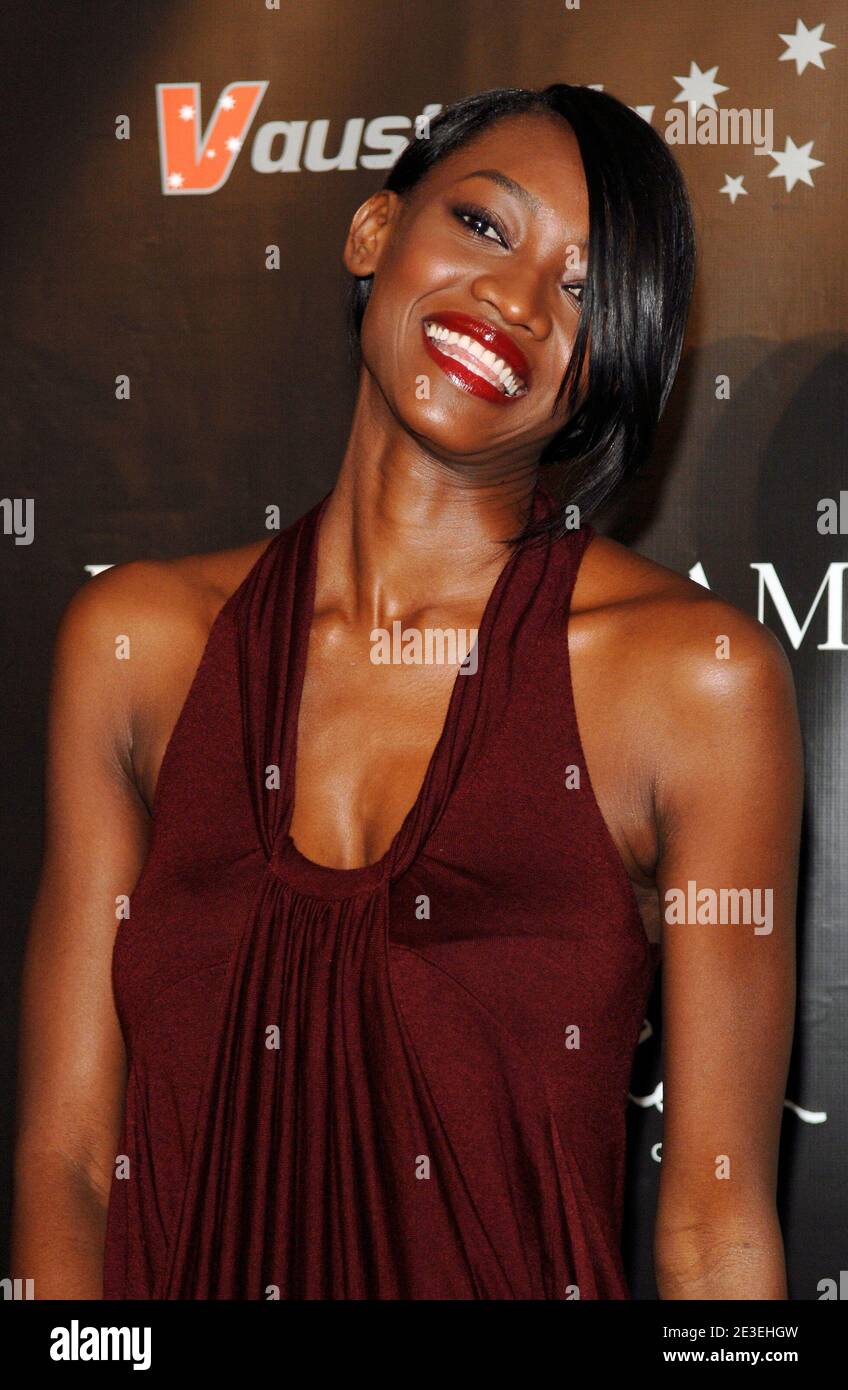 Model Lacchi in arrivo a Russell James & teNeues lancio di 'Russell James' allo Stephen Weiss Studio di New York City, NY, USA il 28 gennaio 2009. Foto di Donna Ward/ABACAPRESS.COM Foto Stock