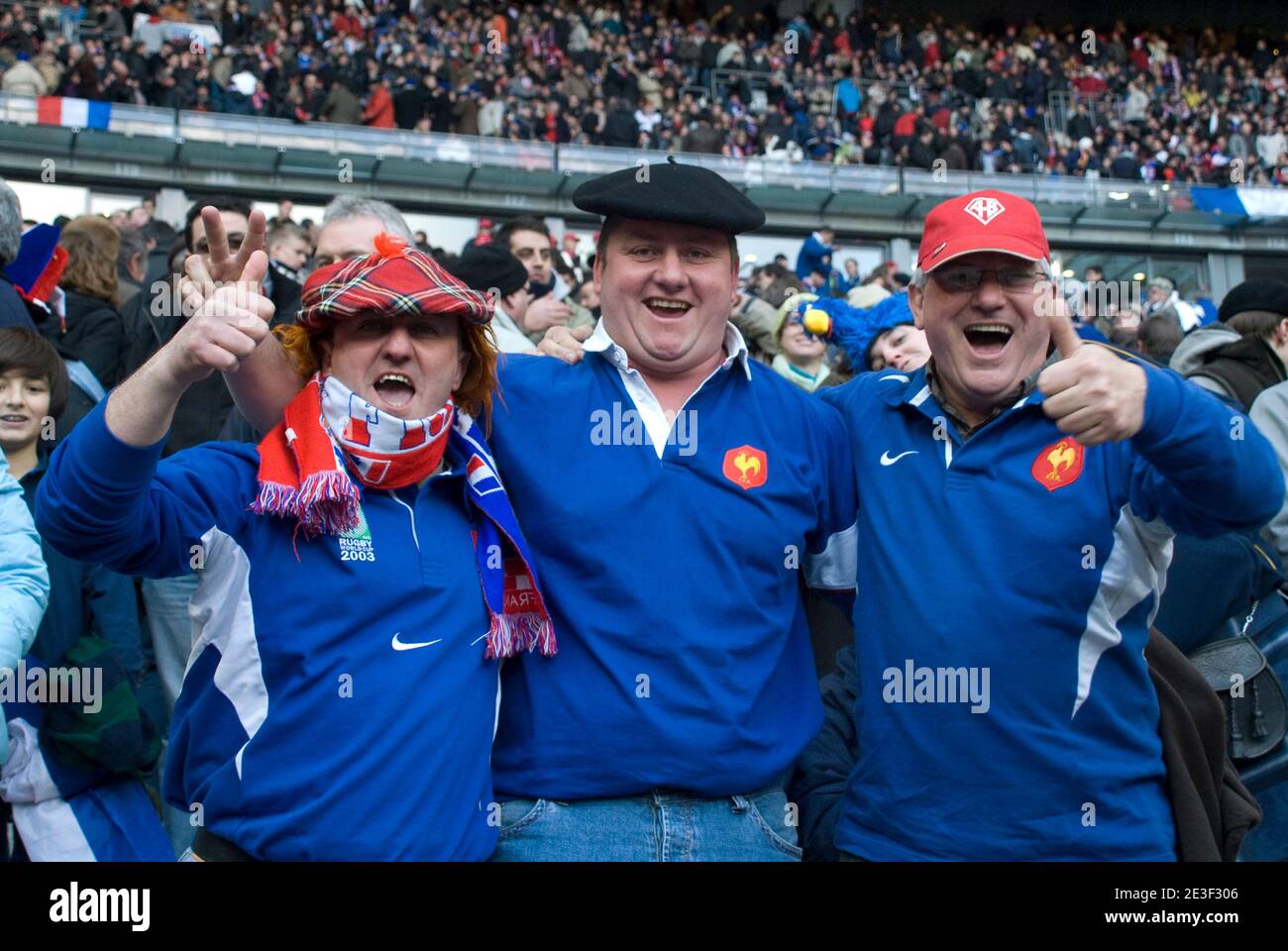 Atmosfera durante il campionato RBS Six Nations 2009 Rugby Union, Francia contro Scozia al 'stade de France' di Saint-Denis, Francia il 14 febbraio 2009. La Francia ha vinto il 22-13. Foto di Thierry Plessis/ABACAPRESS.COM Foto Stock