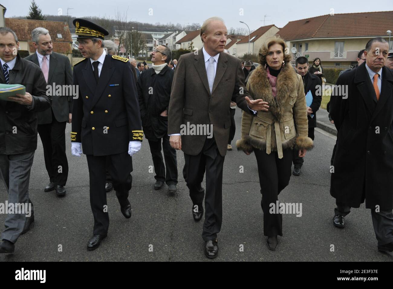 Ministro francese del lavoro, delle relazioni con il lavoro, della famiglia e della solidarietà Brice Hortefeux in visita a Fere en Tardenois per inaugurare un vivaio nei pressi di Reims, in Francia, il 13 febbraio 2009. Foto di Elodie Gregoire/ABACAPRESS.COM Foto Stock