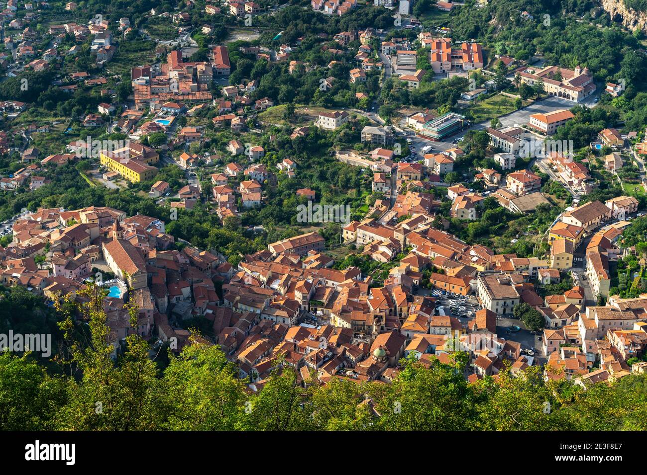 Veduta aerea della città di Maratea sulla costa tirrenica della Basilicata e famosa meta turistica, Italia Foto Stock