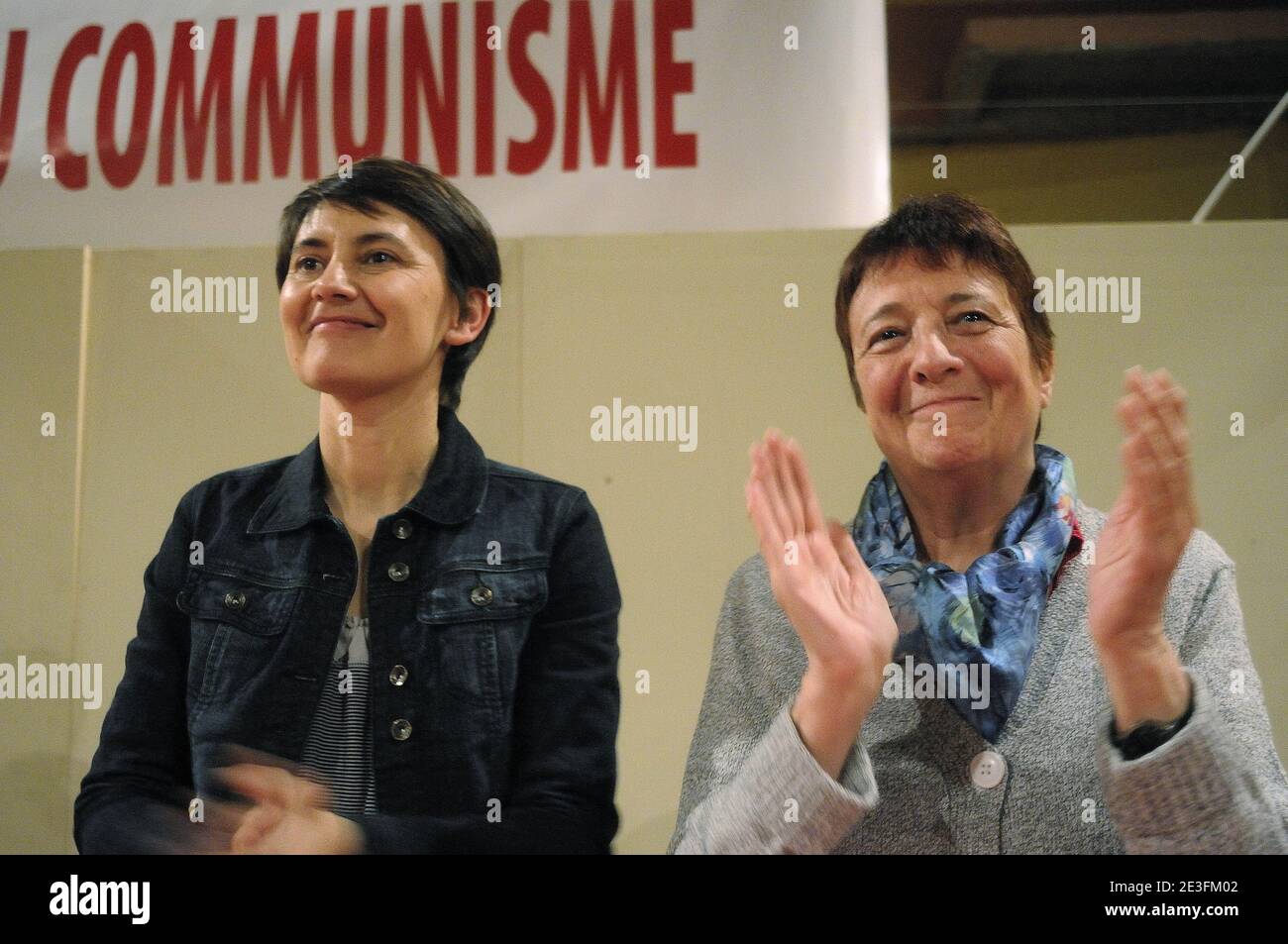 Nathalie Arthaud, nouvelle porte-parole de Lutte Ouvriere et Arlette Laguiller ont participe a un meeting a Lille, France le 11 Mars, 2009. Foto Norbert Angielczyk/ABACAPRESS.COM Foto Stock