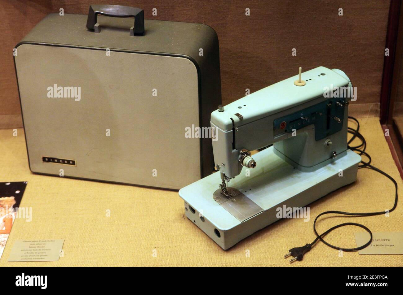 Lancio della mostra di Franck Sorbier 'la couture corps et ame' tenutasi presso il 'Mustee des tissus' di Lione, Francia, il 17 marzo 2009. Foto di Vincent Dargent/ABACAPRESS.COM Foto Stock