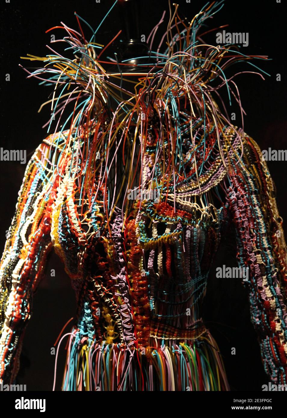 Lancio della mostra di Franck Sorbier 'la couture corps et ame' tenutasi presso il 'Mustee des tissus' di Lione, Francia, il 17 marzo 2009. Foto di Vincent Dargent/ABACAPRESS.COM Foto Stock