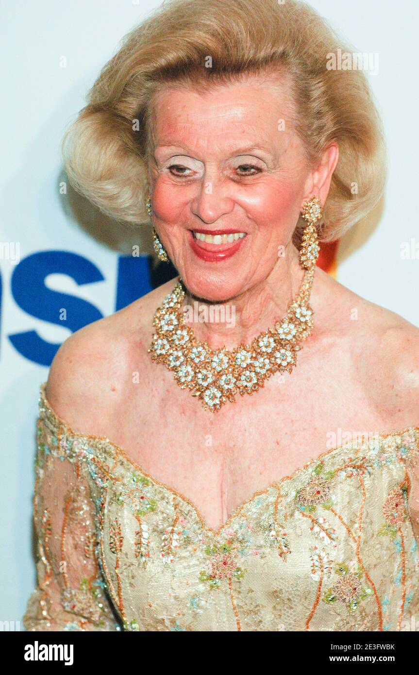 Barbara Davis partecipa agli arrivi per il Clive Davis Pre-Grammy Party al Beverly Hilton Hotel il 09 febbraio 2008 a Los Angeles, California. Credito: Jared Milgrim/l'accesso fotografico Foto Stock