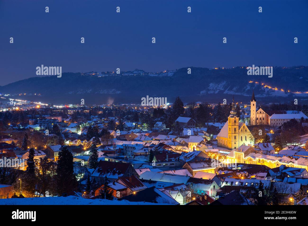 Samobor, Croazia, foto panoramica invernale Foto Stock