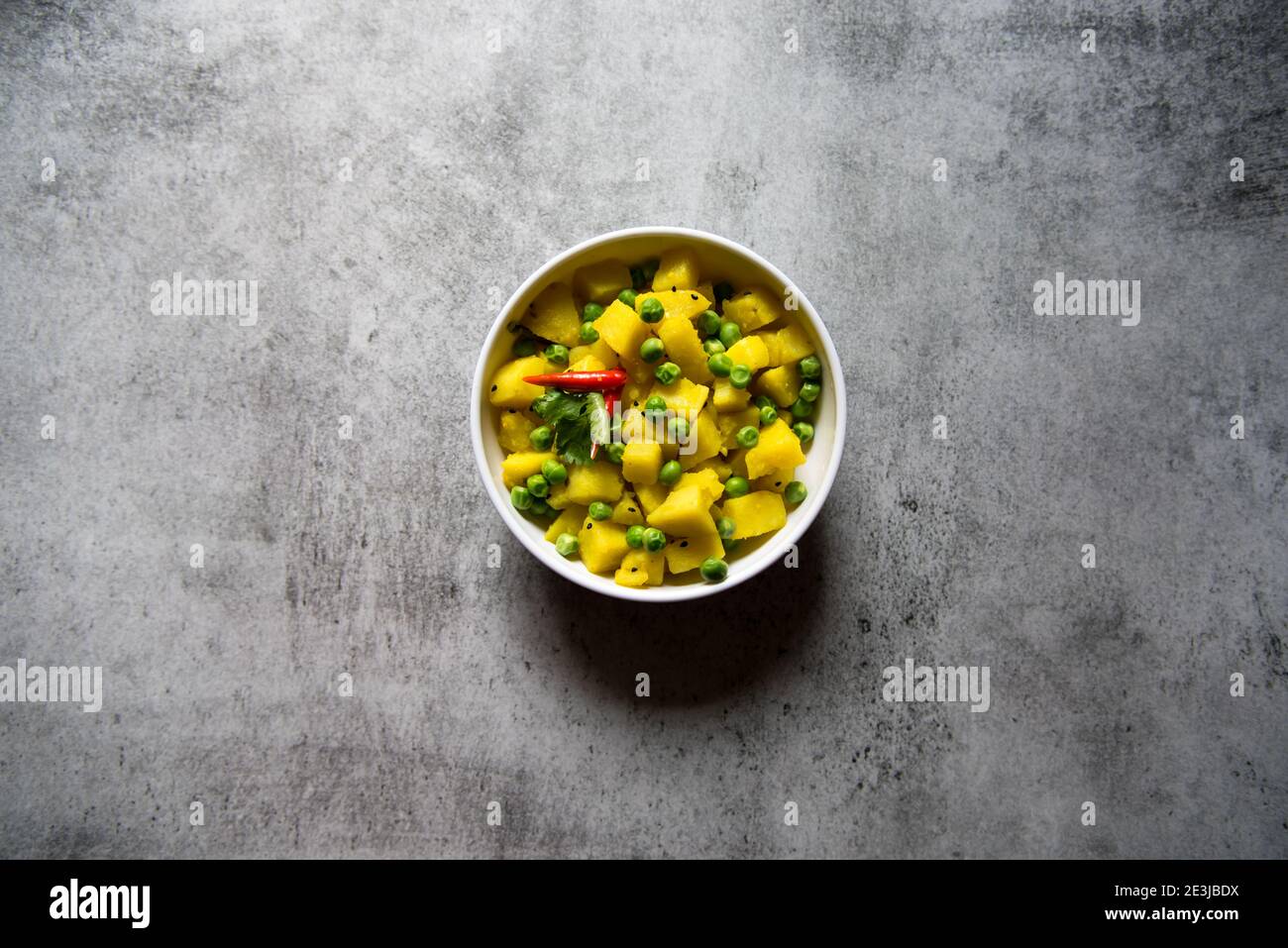 Masala di patate in una ciotola Foto Stock