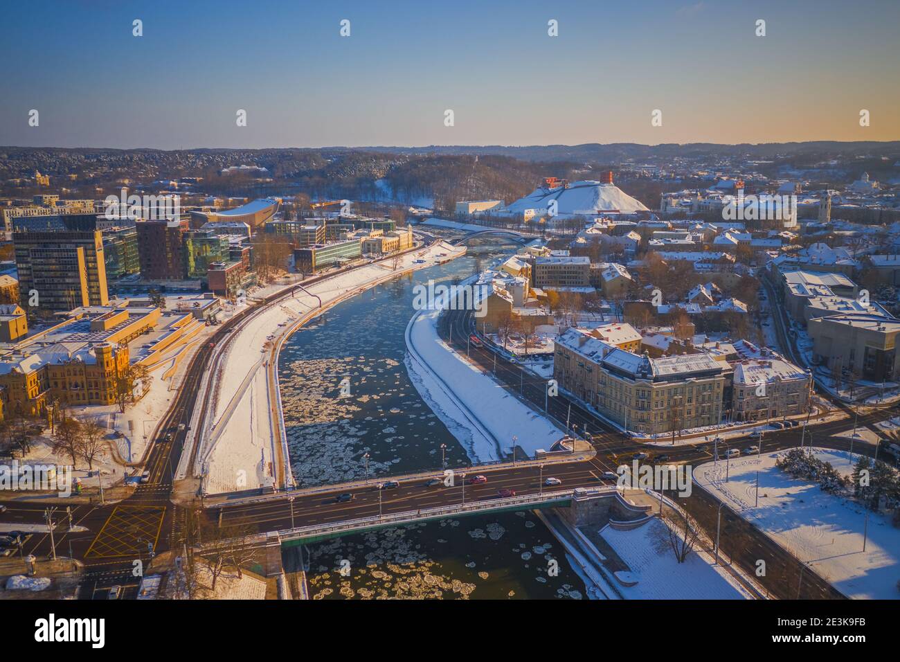 Paesaggio aereo della città di Vilnius, capitale della Lituania Foto Stock