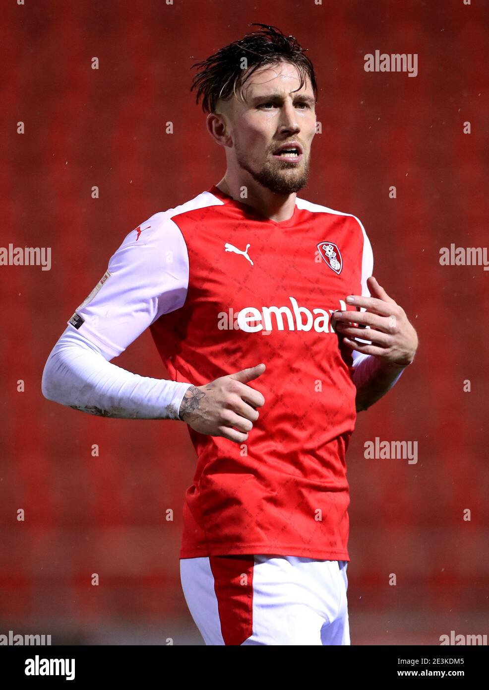 Rotherham United's Angus MacDonald durante la partita del campionato Sky Bet allo stadio AESSEAL di Rotherham. Data immagine: Martedì 19 gennaio 2021. Foto Stock