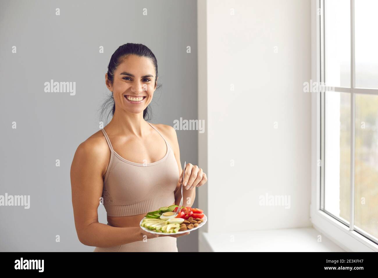 Stile di vita sano attivo, concetto di cibo vegetariano Foto Stock
