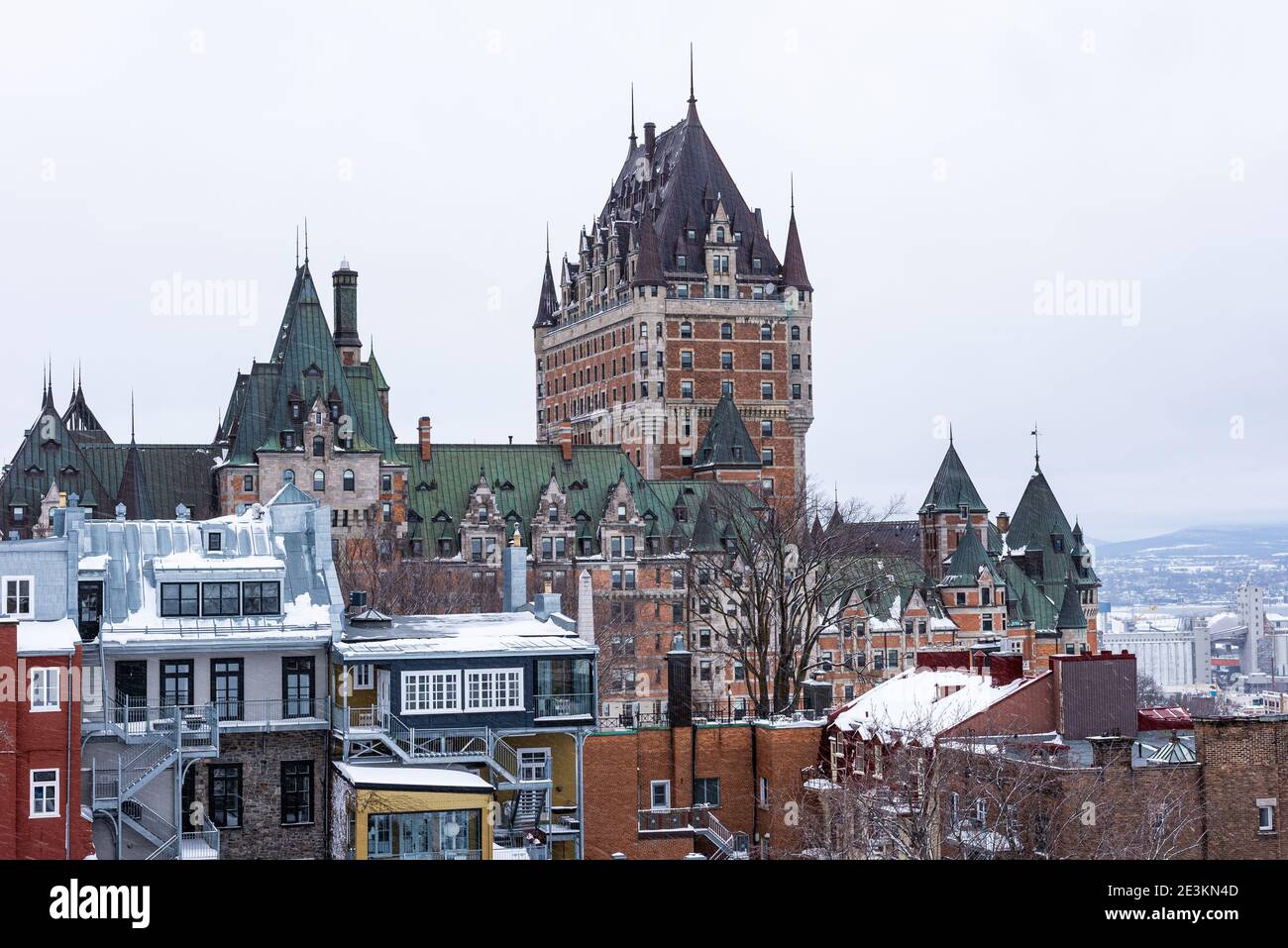 Vista invernale del castello di Frontenac nella città vecchia di Quebec. Foto Stock