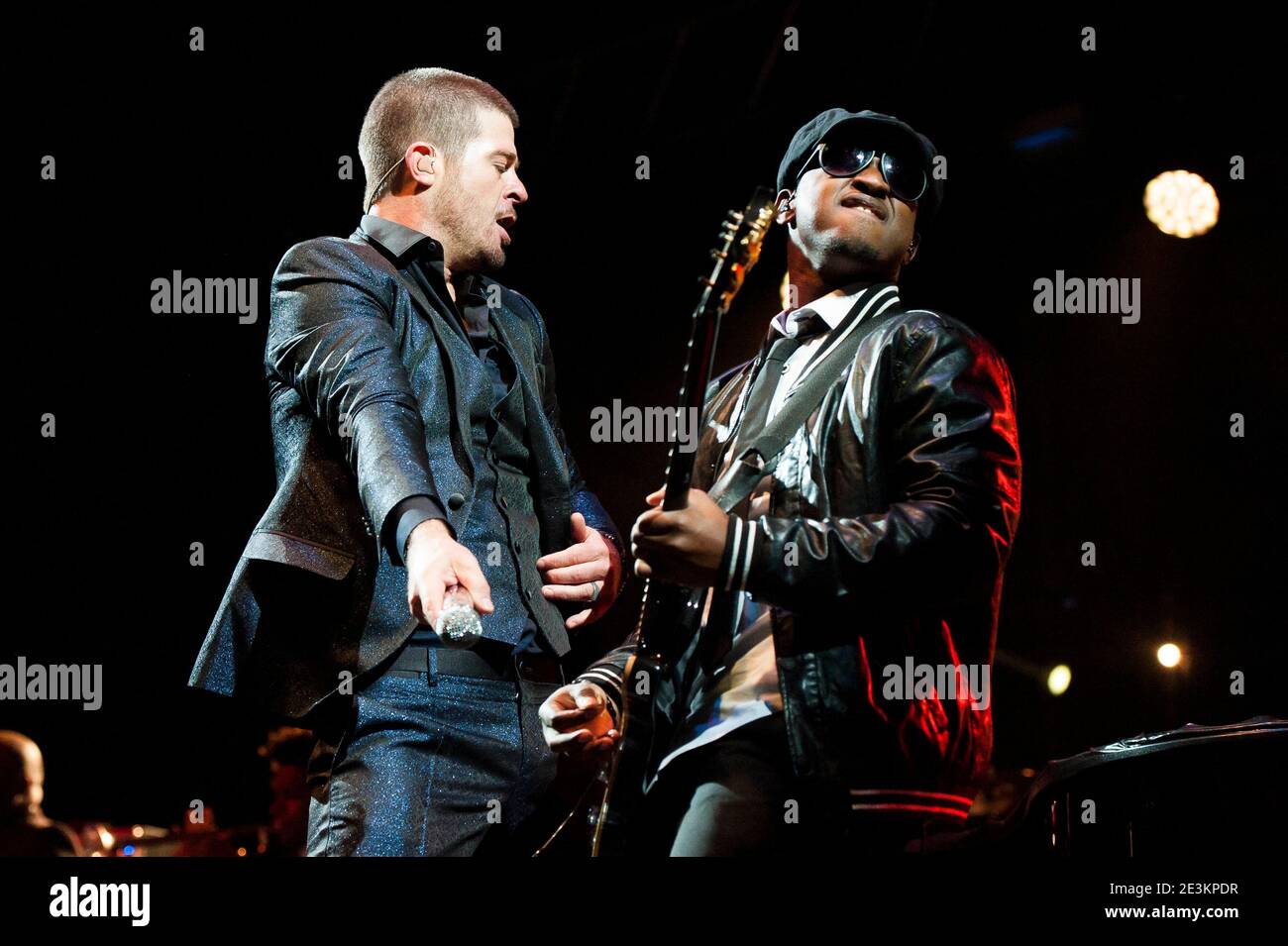 Robin Thicke si esibisce dal vivo sul palco il 3° giorno del Wireless Festival 2014, Finsbury Park - Londra Foto Stock