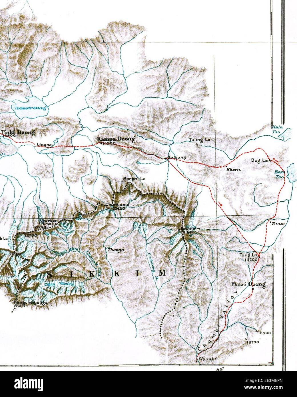 Mappa di Sikkim, Chumbi, Valle Chumbi del Tibet, tonno, Phari Dzong, Kampa Dzong, Tinki Dzong, Tsomo Tretung, Tang la Chorten Nima la e Kanchenjunga, mappa preliminare della spedizione del Monte Everest, 1921. Mappa i (ritagliata). Foto Stock