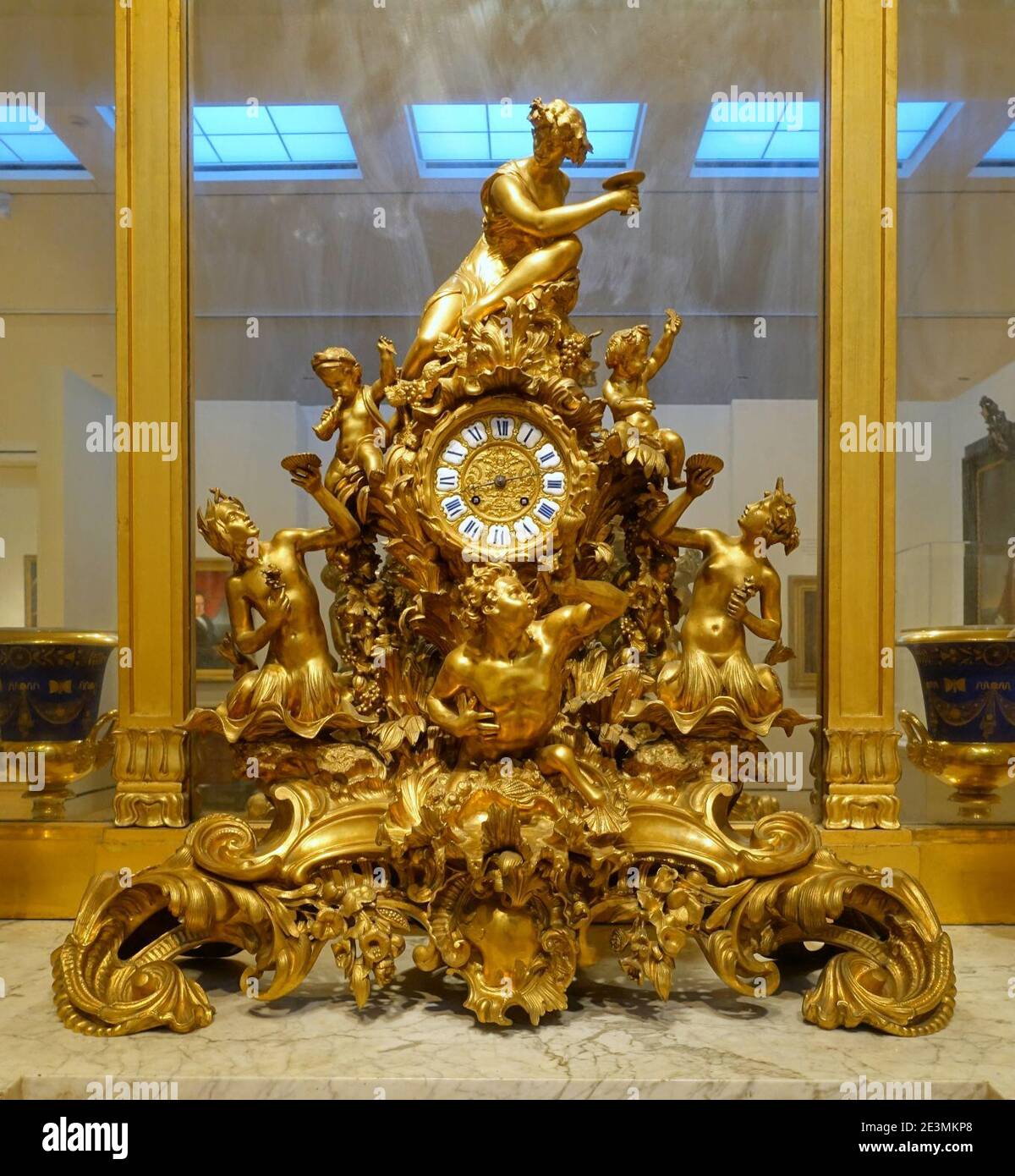 Orologio Mantel di proprietà di George Peabody, da Raulin a Paris, Francia, 1848, bronzo dorato, ottone, vetro Foto Stock