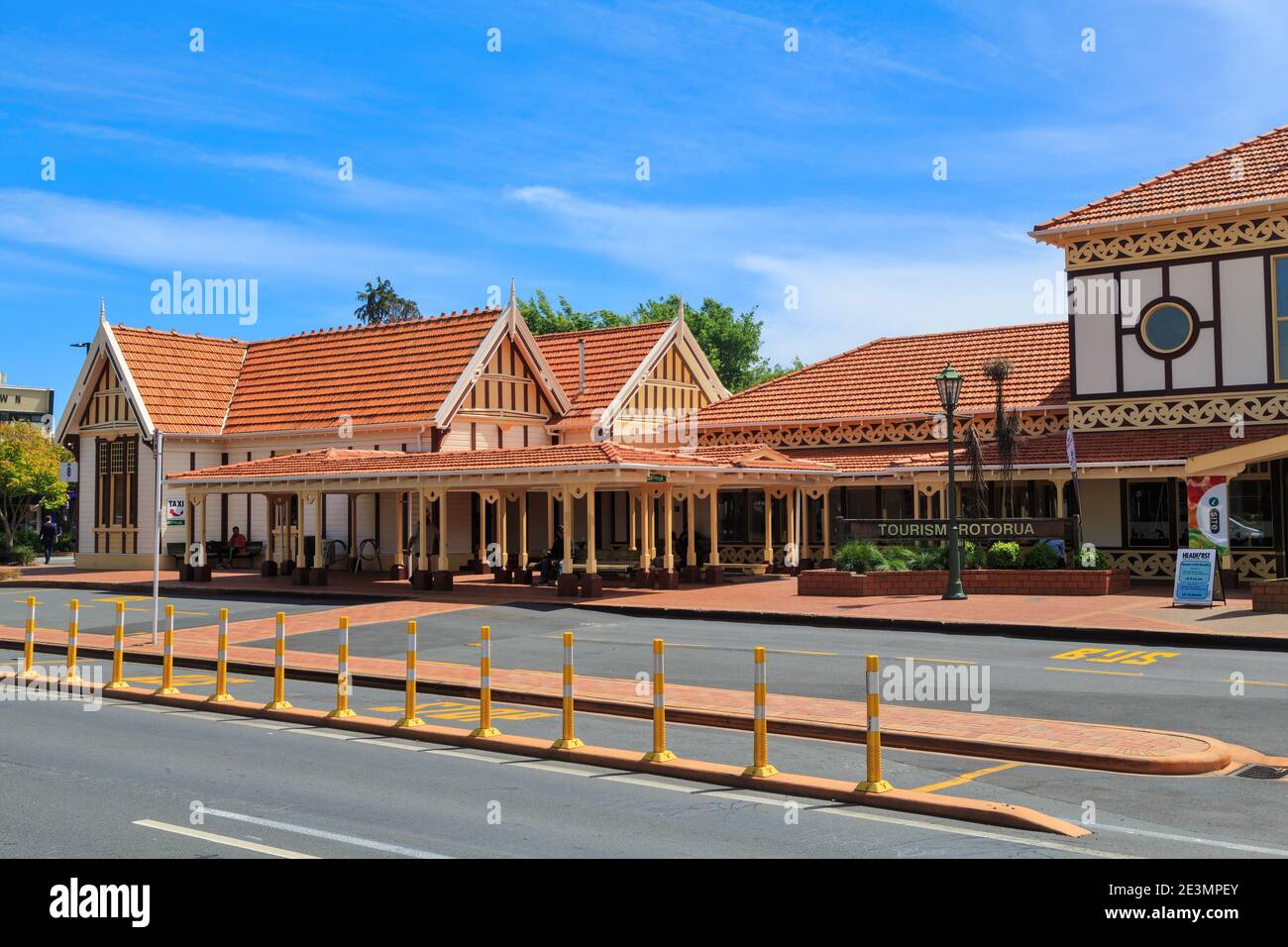 Il centro informazioni per i visitatori i-SITE a Rotorua, Nuova Zelanda, situato nello storico vecchio edificio dell'ufficio postale (costruito nel 1914) Foto Stock