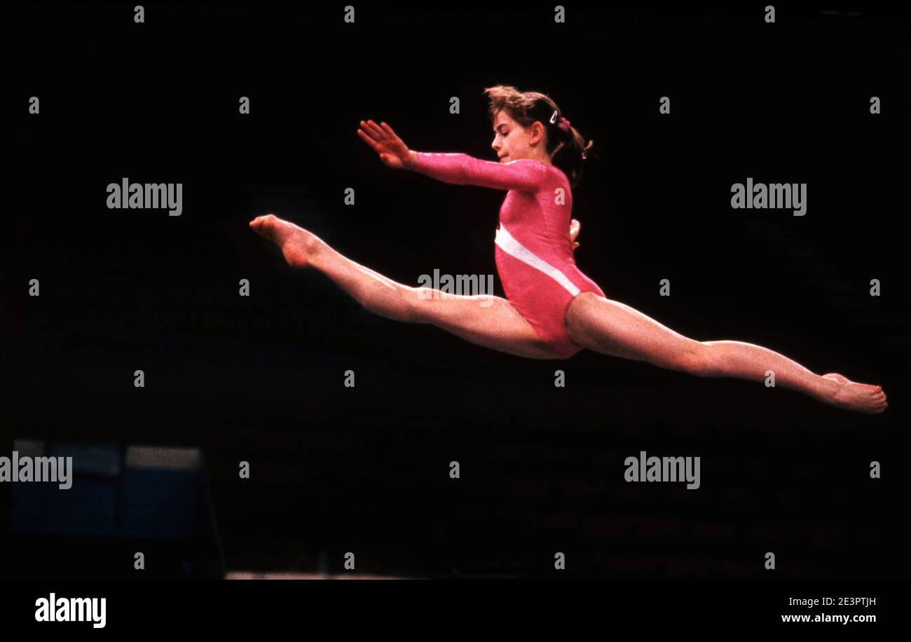 USSR (Russo) gymnast campione del mondo 1985 AA in ginnastica artistica Oksana Omelianchik visto qui alla Wembley Arena di Londra Foto Di Tony Henshaw Foto Stock