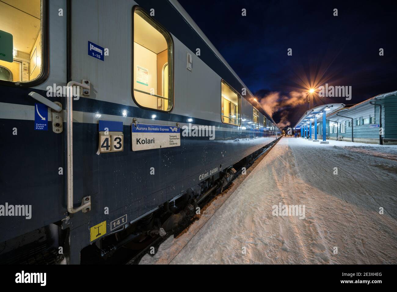Alla stazione ferroviaria di Kolari, Lapponia, Finlandia Foto Stock