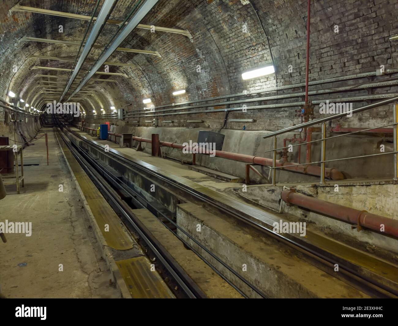 Seconda linea ferroviaria sotterranea urbana più antica al mondo, la prima linea della metropolitana funicolare di Istanbul Foto Stock