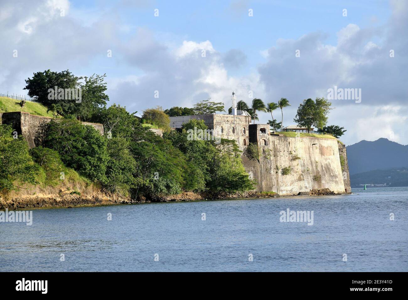 Martinica, Fort-de-France: Fort Saint-Louis è una base navale attiva, la sede del comando alto della Marina per le Indie Occidentali e Guiana Foto Stock