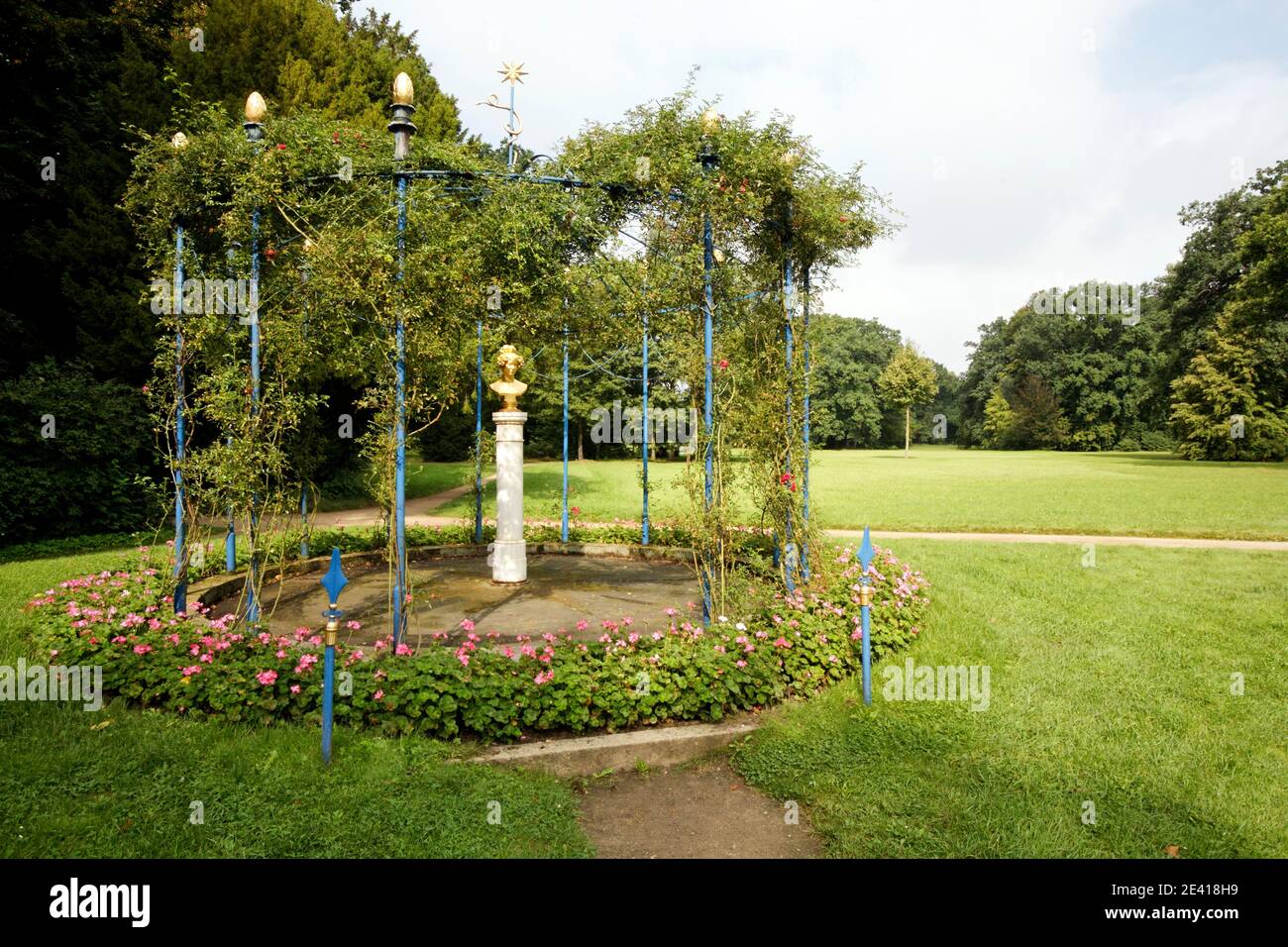 Pleasureground, Büste von Henriette Sonntag Foto Stock