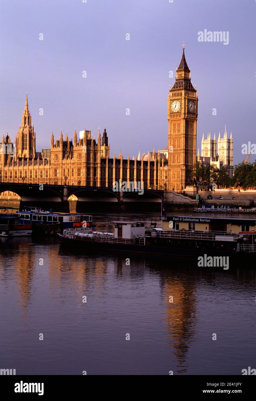 Abbazia di Big ben und Westminster, Blick über die Themse Foto Stock