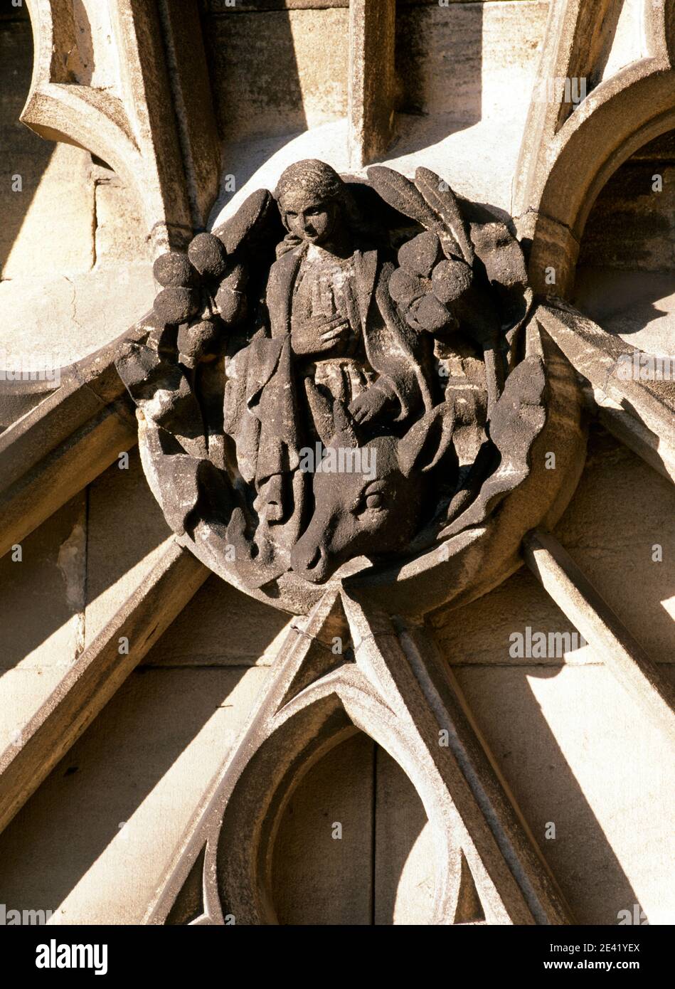 Maßwerkdetail am südlichen Querhaus Foto Stock