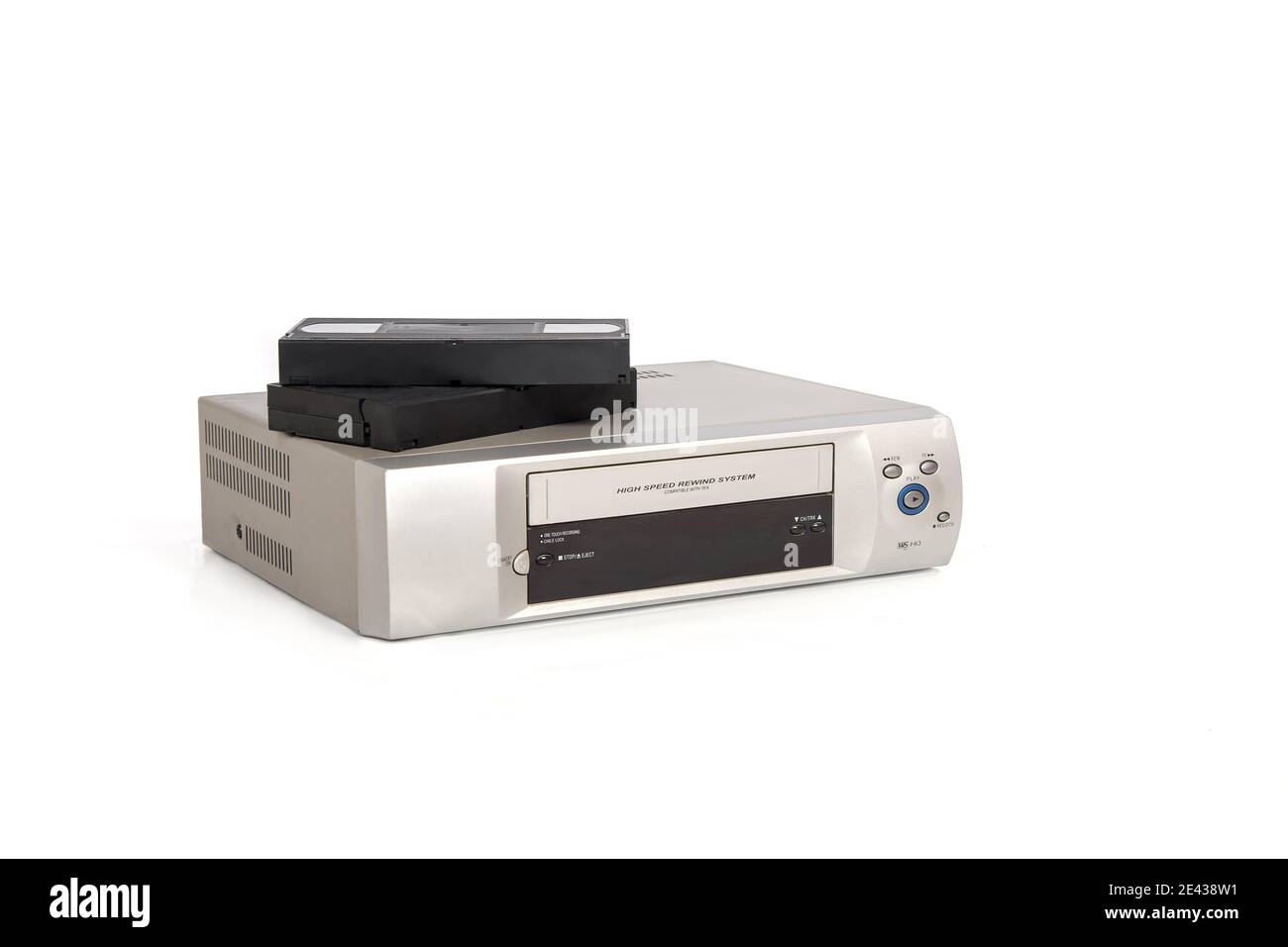 Lettore video color argento con videocassette sulla parte superiore. Foto Stock