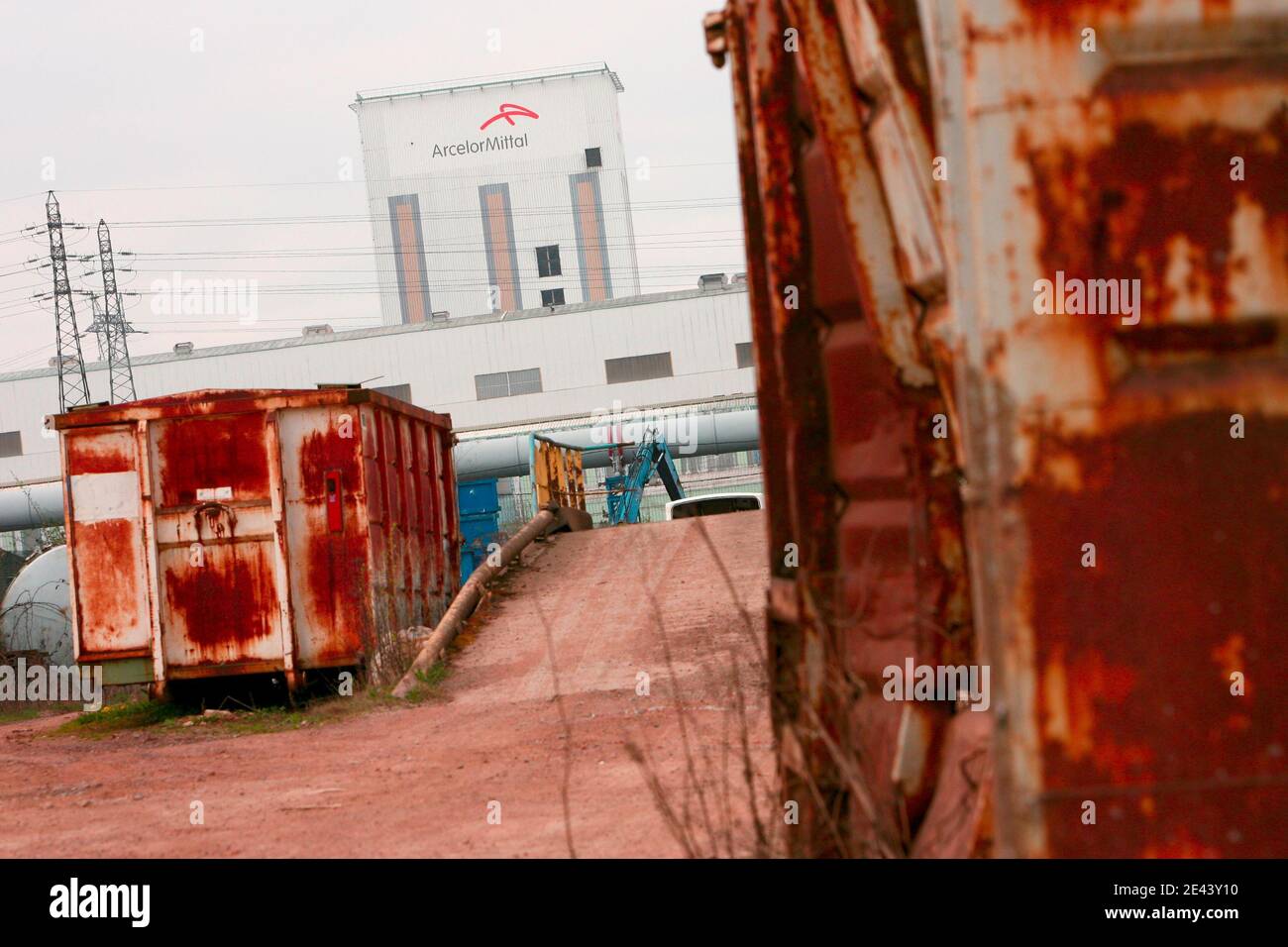 Illustrazione dello stabilimento di Arcelor-Mittal e della sede centrale di Florande, Francia orientale, il 9 aprile 2009. Foto di Mathieu Cugnot/ABACAPRESS.COM Foto Stock