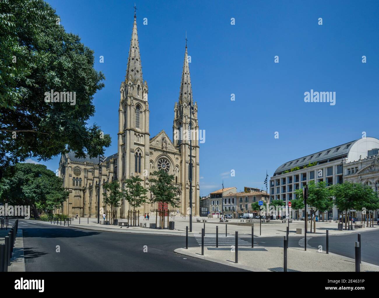 Chiesa neo-gotica di Saint-Baudile a Nimes, dipartimento del Gard occitanie regione Francia meridionale Foto Stock