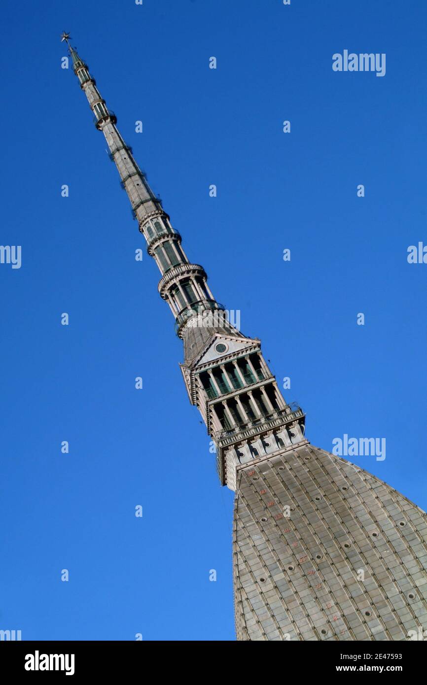 Torino Piemonte, Italia Mole Antonelliana l edificio simbolo della città Foto Stock