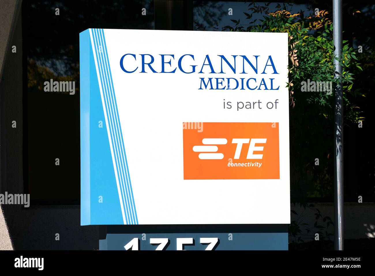 Creganna Medical segno, logo presso la sede centrale. Creganna Medical progetta e produce dispositivi medici - San Jose, California, USA - 2020 Foto Stock