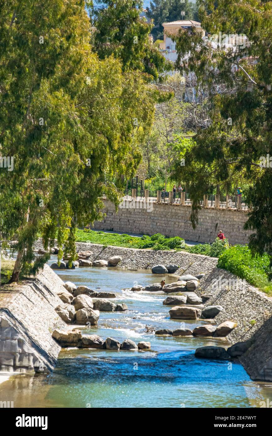 Tour del Paseo del Salón, lungo il fiume Genil e Ronda. Granada. Spagna. Foto Stock