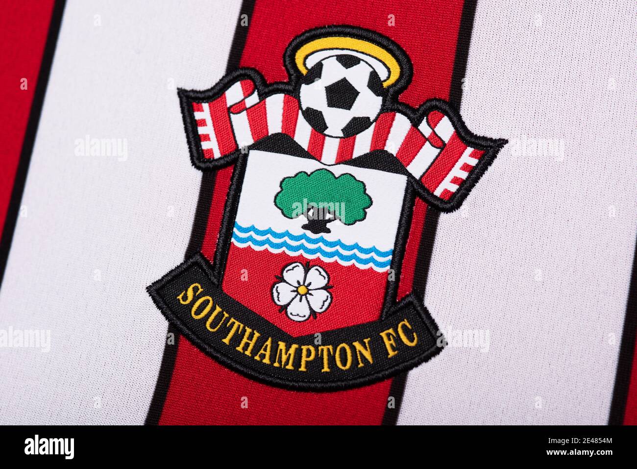 Primo piano della divisa da calcio di Southampton Foto Stock