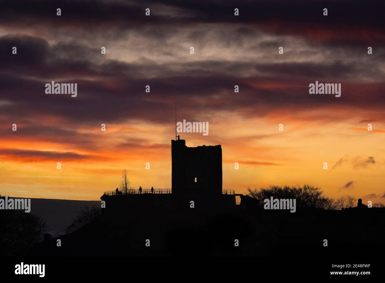Sunrise, Clitheroe Castle, Ribble Valley, Lancashire, Regno Unito. Foto Stock