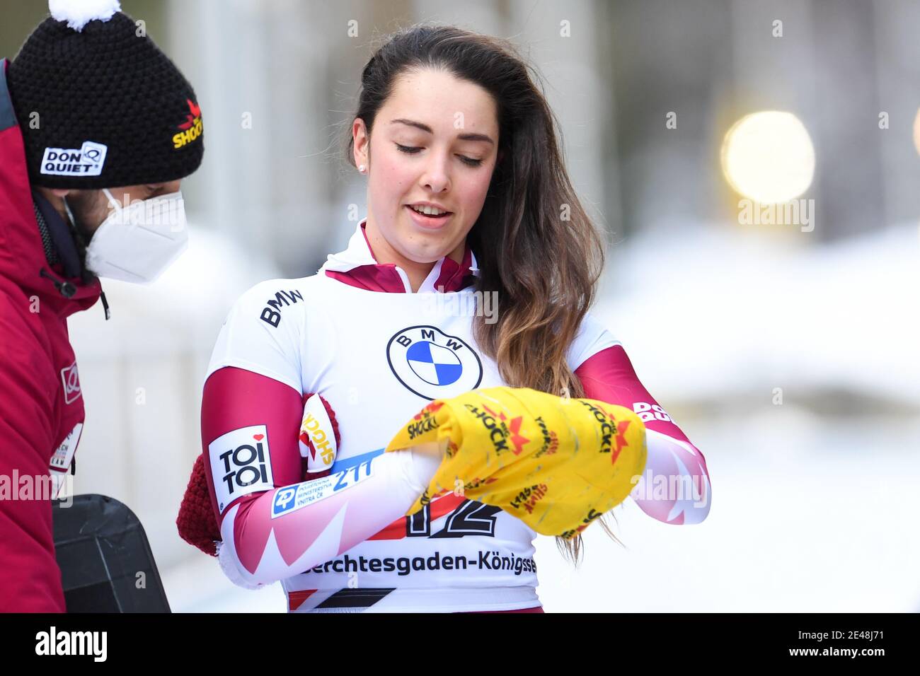 22 gennaio 2021, Baviera, Schönau am Königssee: Scheletro: Coppa del mondo, single, donne. L'atleta ceca di scheletro Anna Fernstaedt sorride dopo la gara sulla pista di ghiaccio artificiale di Königssee. Fernstaedt si piazza al secondo posto. Foto: Tobias Hase/dpa Foto Stock