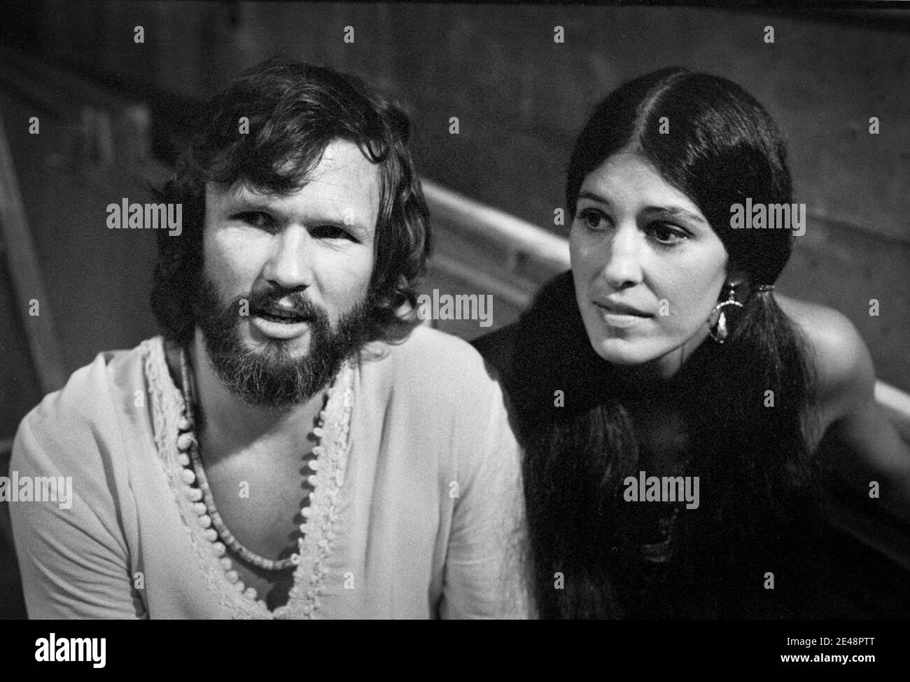 Kris Kristofferson e Rita Coolidge si sono riuniti a Vancouver, in Canada, nel 1972. (Foto di Gijsbert Hanekroot) Foto Stock