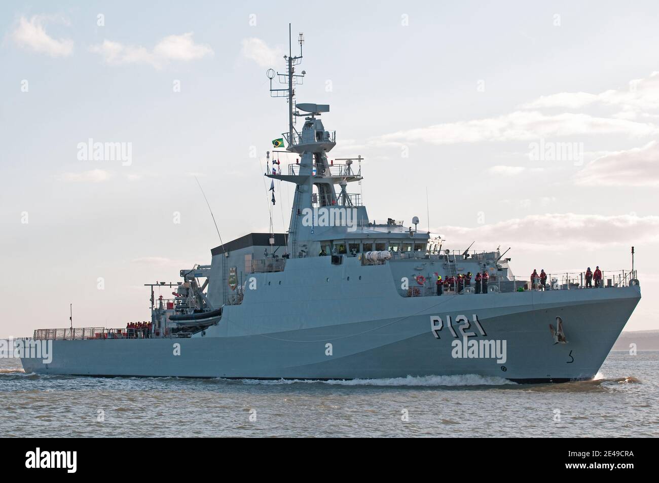 La nave di pattuglia BNS Ala (P121) della Marina brasiliana nel Solent, Regno Unito, il 14 febbraio 2013. Foto Stock