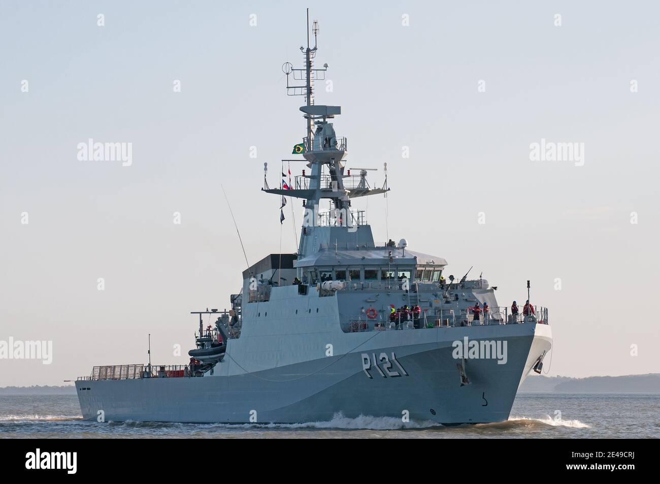 La nave di pattuglia BNS Ala (P121) della Marina brasiliana nel Solent, Regno Unito, il 14 febbraio 2013. Foto Stock