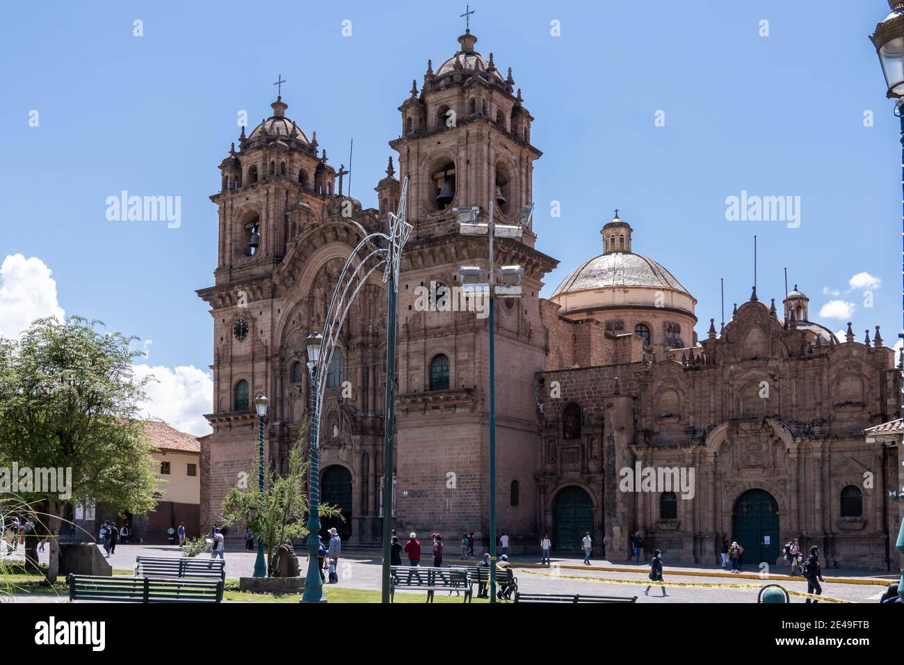 Cattedrale di Cusco nelle Ande peruviane (Basilica Cattedrale dell'Assunzione della Vergine) È la chiesa principale dell'arcidiocesi cattolica romana Foto Stock