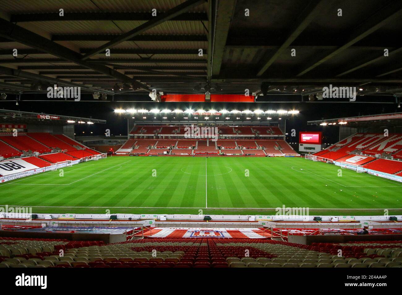 Stoke on Trent, Regno Unito. 22 gennaio 2021. Una vista generale dell'interno dello stadio Bet365, sede della squadra di calcio della città di Stoke. EFL Skybet Championship, Stoke City contro Watford allo stadio Bet365 di Stoke on Trent venerdì 22 gennaio 2021. Questa immagine può essere utilizzata solo per scopi editoriali. Solo per uso editoriale, è richiesta una licenza per uso commerciale. Nessun uso in scommesse, giochi o un singolo club/campionato/giocatore publications.pic di Chris Stading/Andrew Orchard sports photography/Alamy Live News Credit: Andrew Orchard sports photography/Alamy Live News Foto Stock