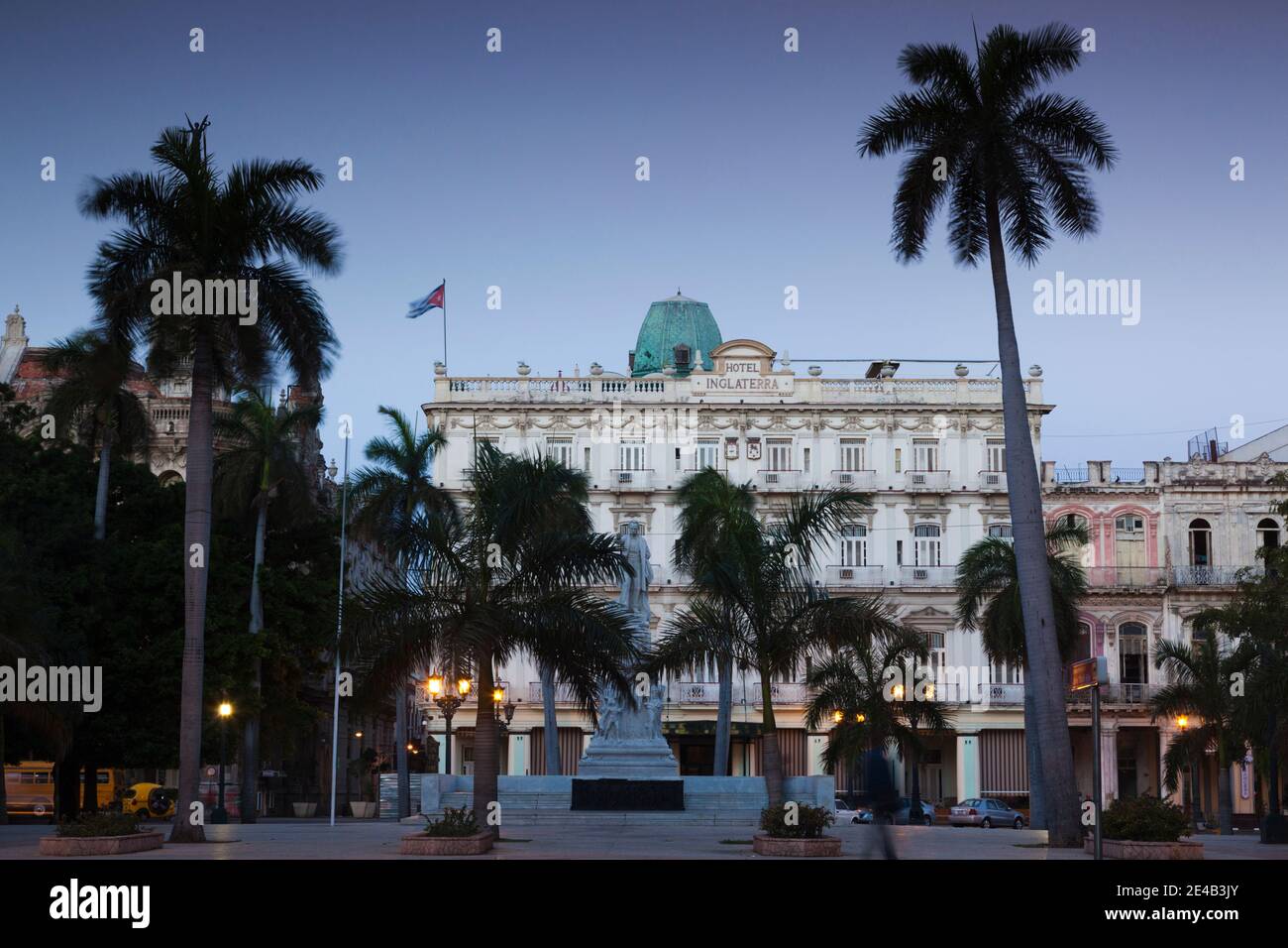 Facciata dell'Hotel Inglaterra a Parque Central, Old Havana, l'Avana, Cuba Foto Stock