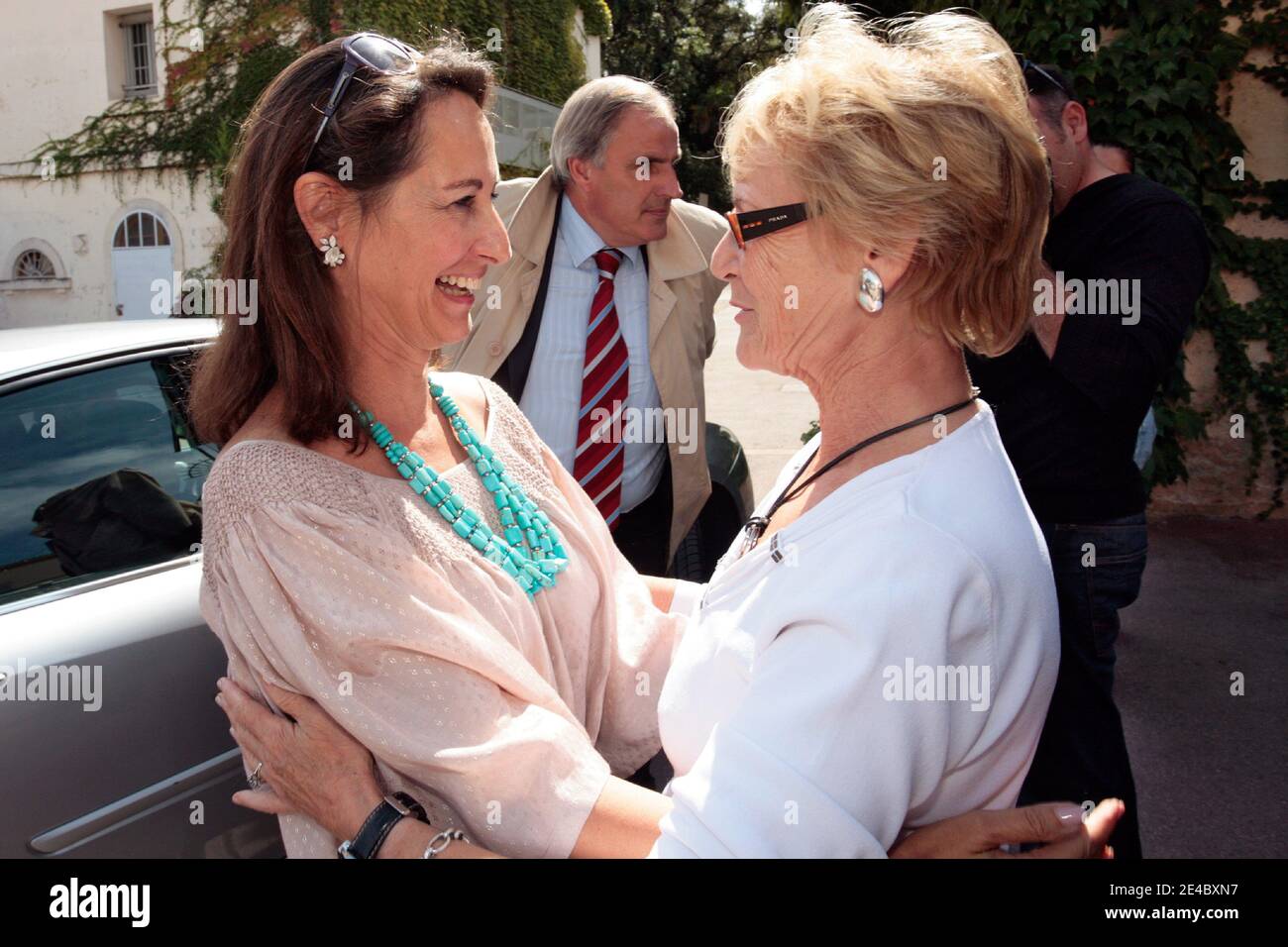 Capo politico socialista francese Segolene Royal durante la fete de la fraternite con Jean Louis Bianco e sindaco di Montpellier Helene Mandroux al domaine de Grammont, Montpellier, Francia il 19 settembre 2009. Foto di Pascal Parrot/ABACAPRESS.COM Foto Stock