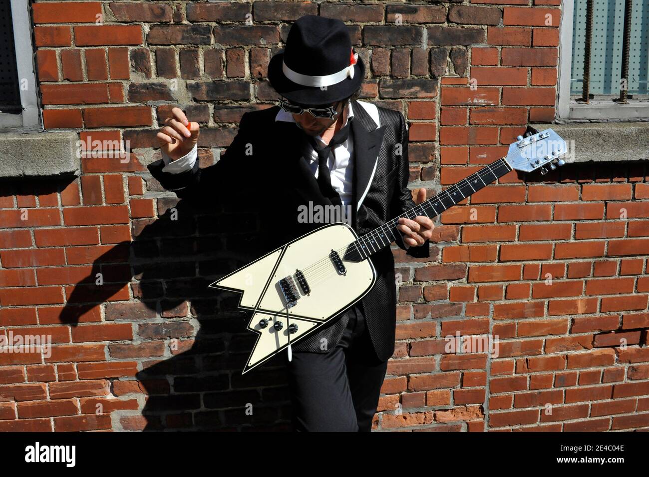 ESCLUSIVO. Mathieu Chedid, alias M, si pone a Montreal, Canada, il 20 luglio 2009. Foto di Tiger/ABACAPRESS.COM Foto Stock