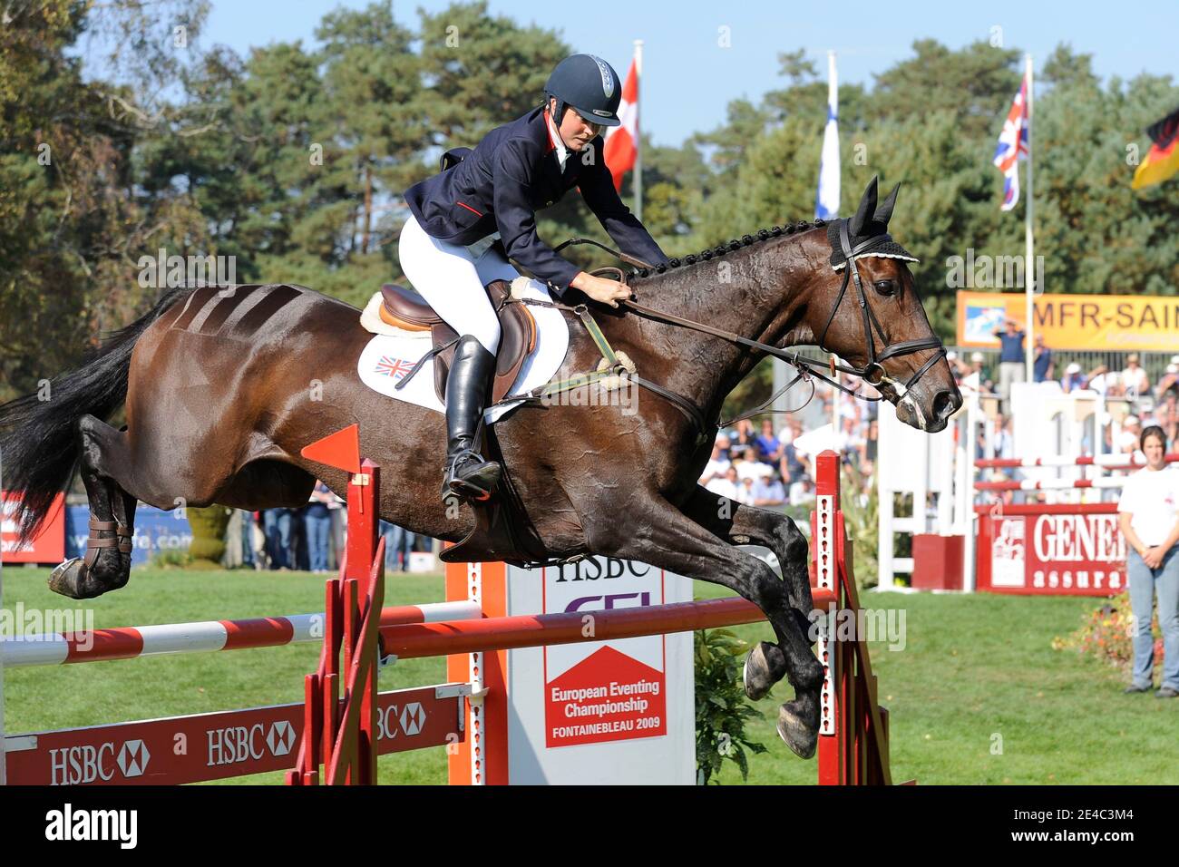 L'inglese Piggy French on Some Day presto si piazza al secondo posto durante il campionato europeo di eventi HSBC FEI a Fontainebleau, in Francia, il 27 settembre 2009. Foto di Henri Szwarc/ABACAPRESS.COM Foto Stock L'inglese Piggy French on Some Day presto si piazza al secondo posto durante il campionato europeo di eventi HSBC FEI a Fontainebleau, in Francia, il 27 settembre 2009. Foto di Henri Szwarc/ABACAPRESS.COM Foto Stock