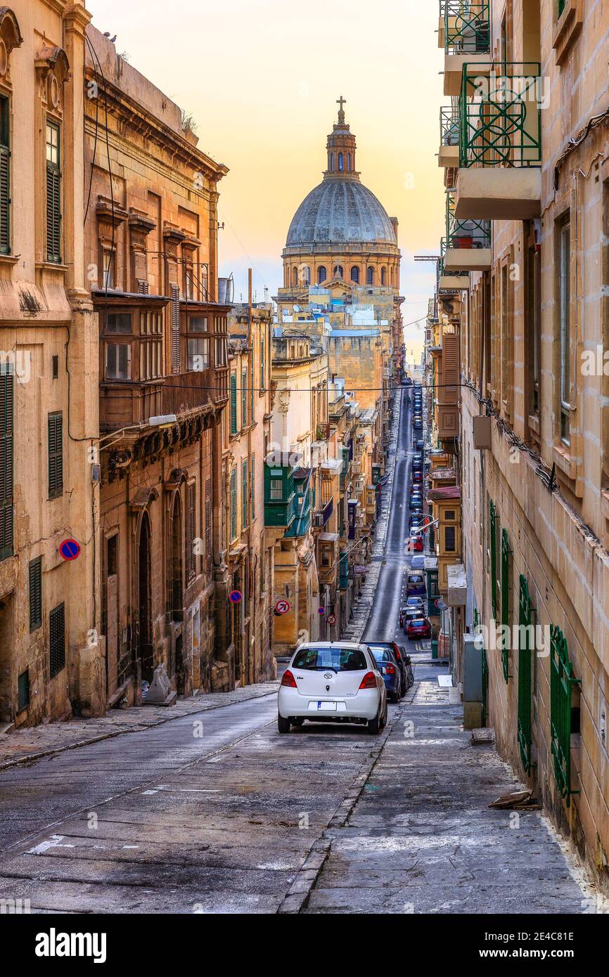 Strade di La Valletta, capitale di Malta Foto Stock