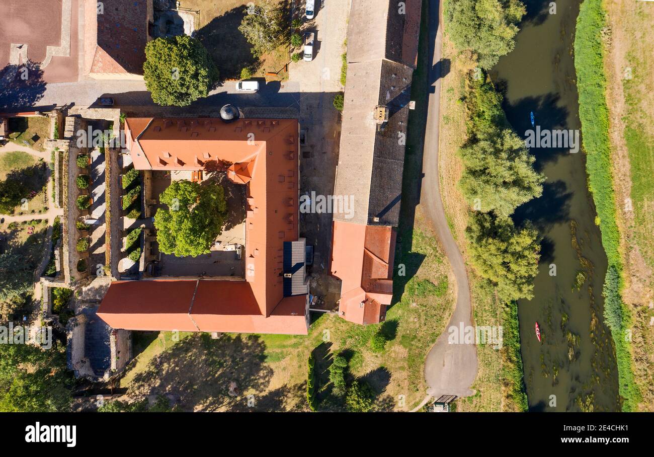 Germania, Sassonia-Anhalt, Burgenlandkreis, monastero e palazzo imperiale, Memleben, città, museo, rovine, fiume, vista aerea Foto Stock