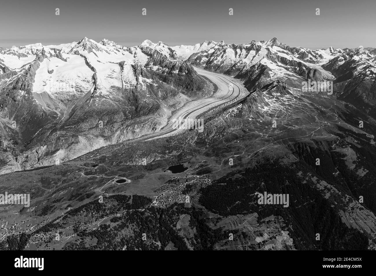 Svizzera, Vallese, Bettmeralp e Riederalp con vista sul ghiacciaio dell'Aletsch e sulle Alpi Bernesi Foto Stock
